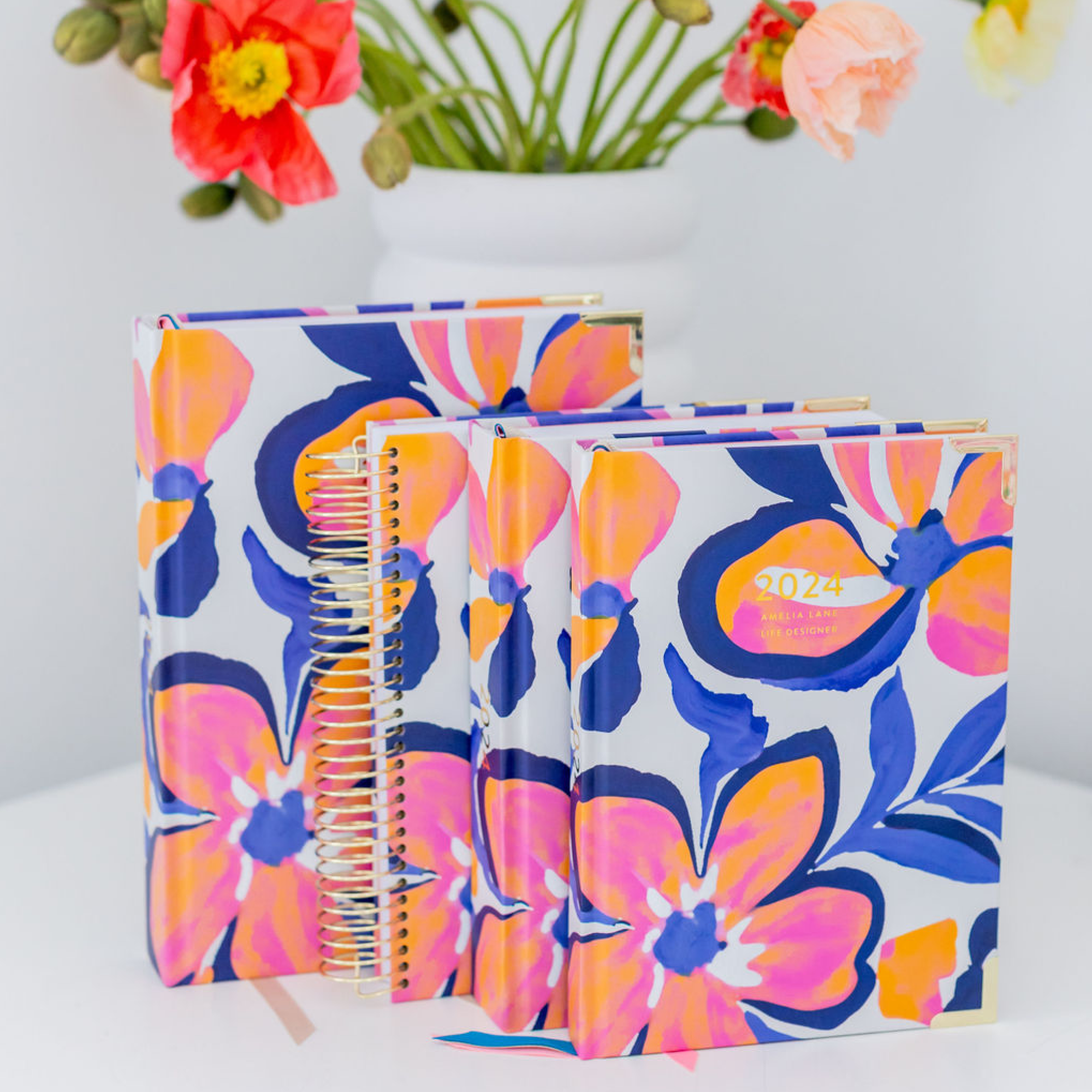 2024 Amelia Lane Life Designer, Desktop Daily (Sunset Hibiscus)