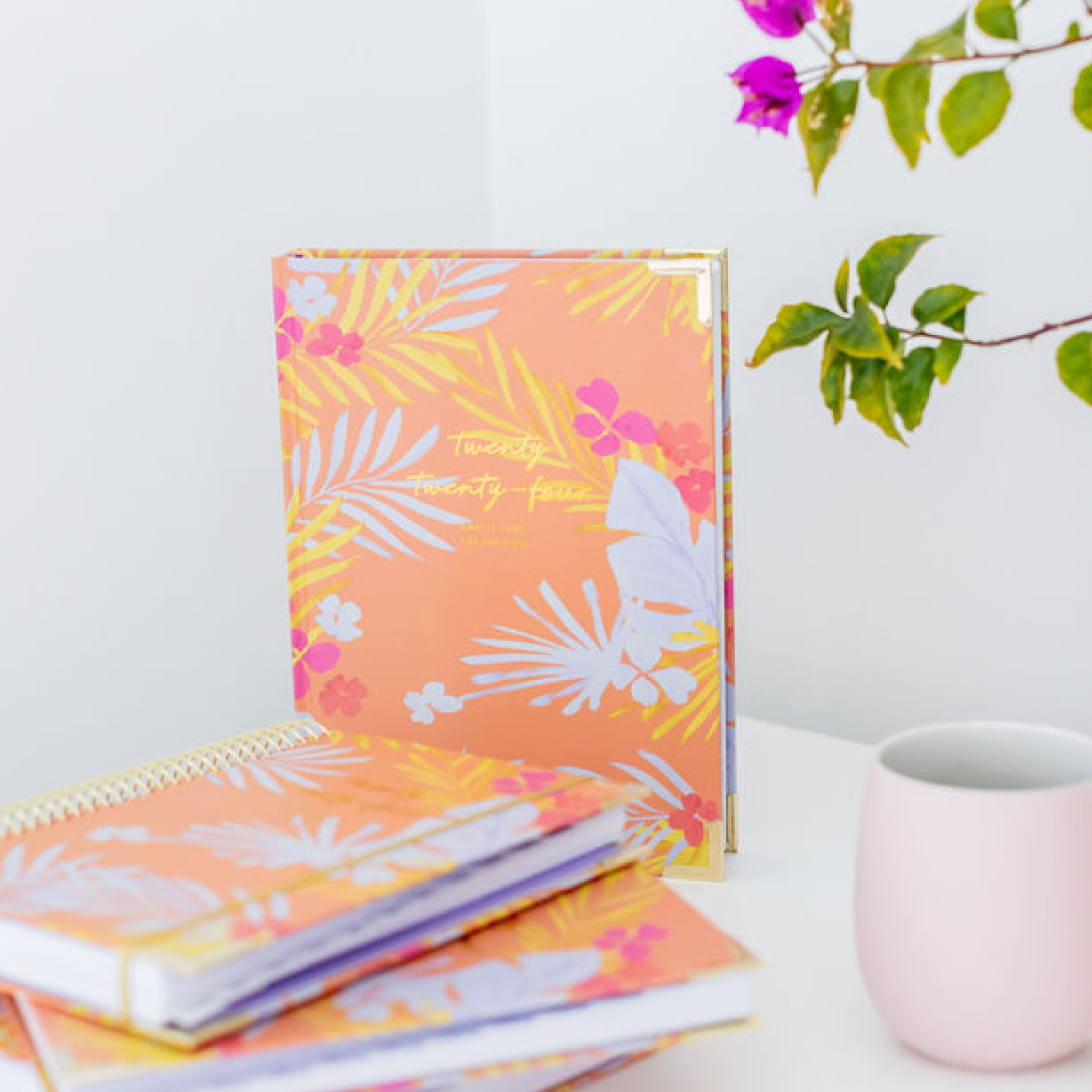 2024 Amelia Lane Life Designer, Desktop Daily (Pastel Palms)